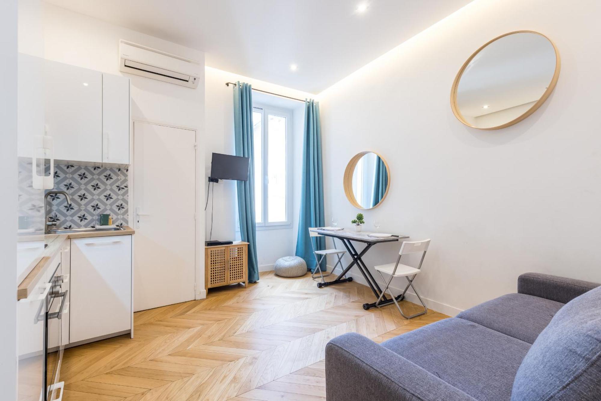 Massena Square - Ultra 1 Bdr Apartment