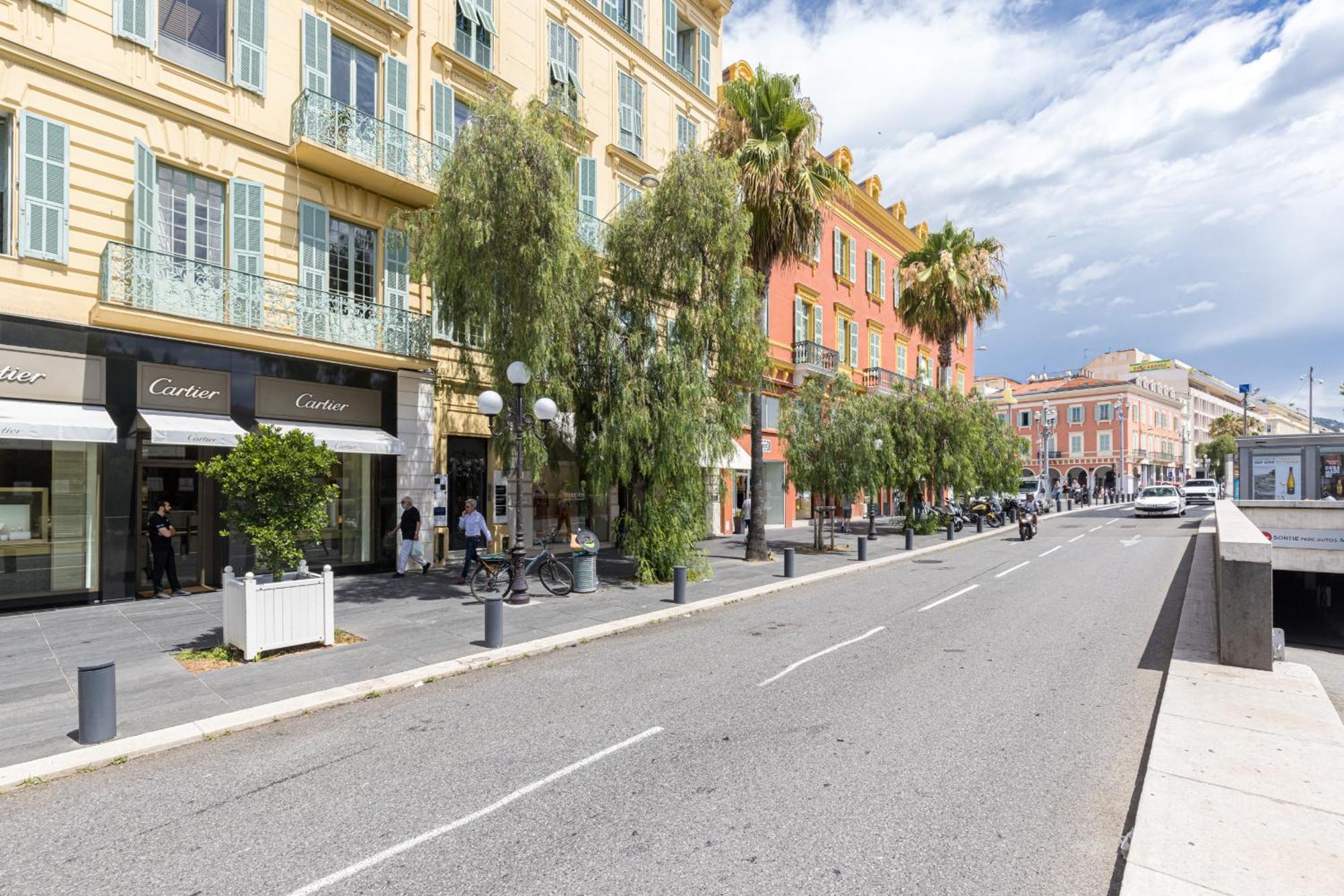 Massena Square - Ultra 1 Bdr Apartment *